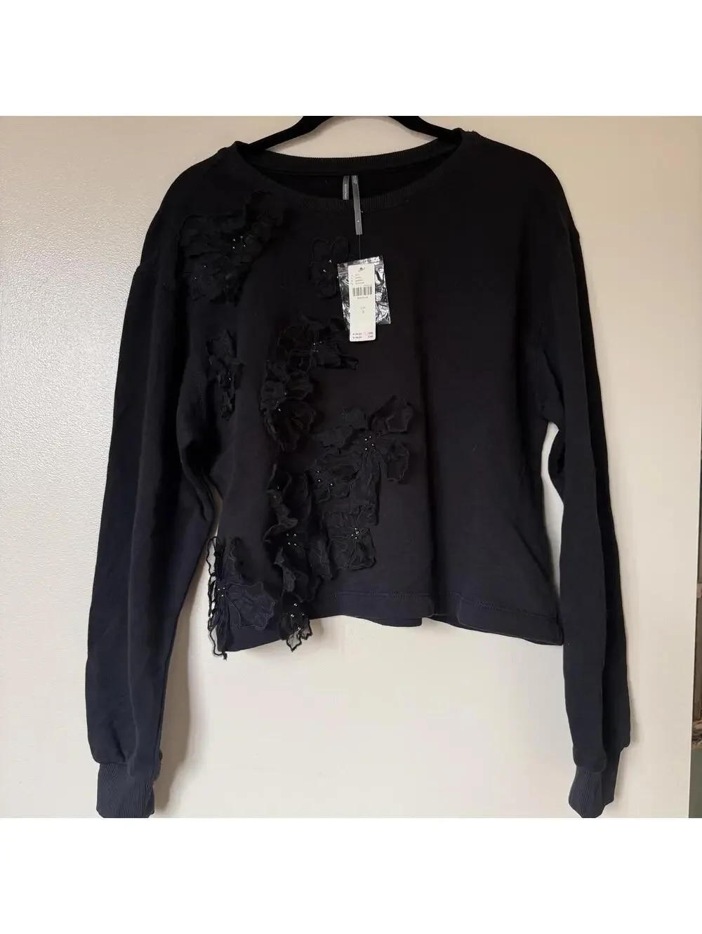 Anthropologie Black 3D Floral Appliqué Boxy Sweatshirt NWT Small Lightweight - Picture 2 of 8